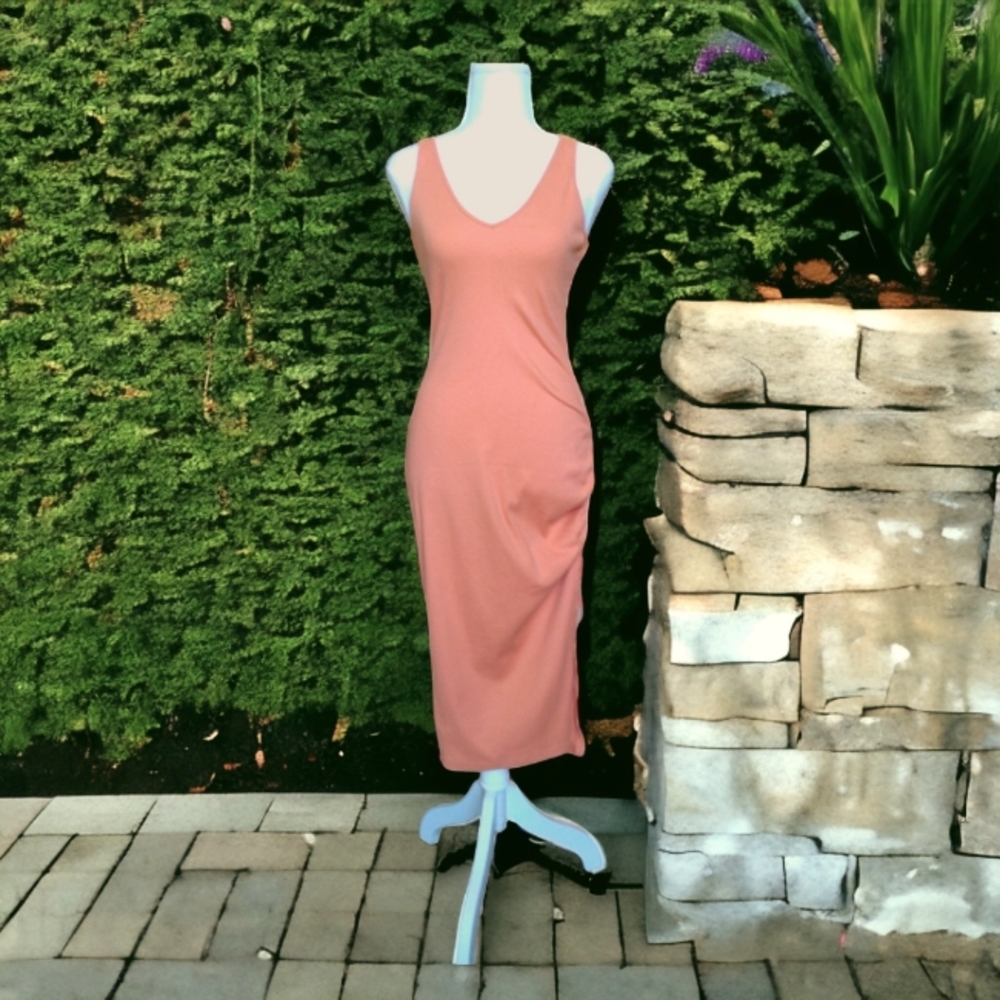 Side ruched ribbed dress